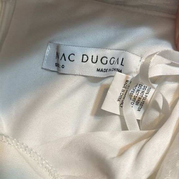 Mac Duggal APPLIQUED V NECK SLEEVELESS OPEN BACK A LINE GOWN embellished dress - Picture 14 of 16